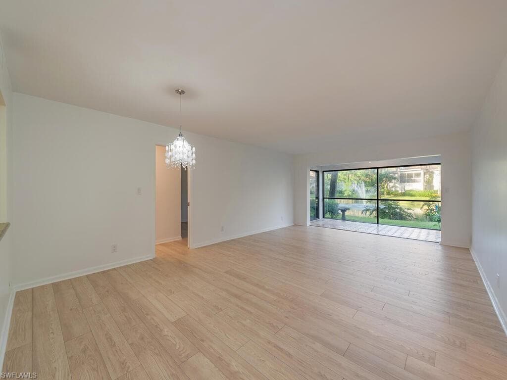 1940a Bald Eagle Dr, Naples, FL 34105-2
