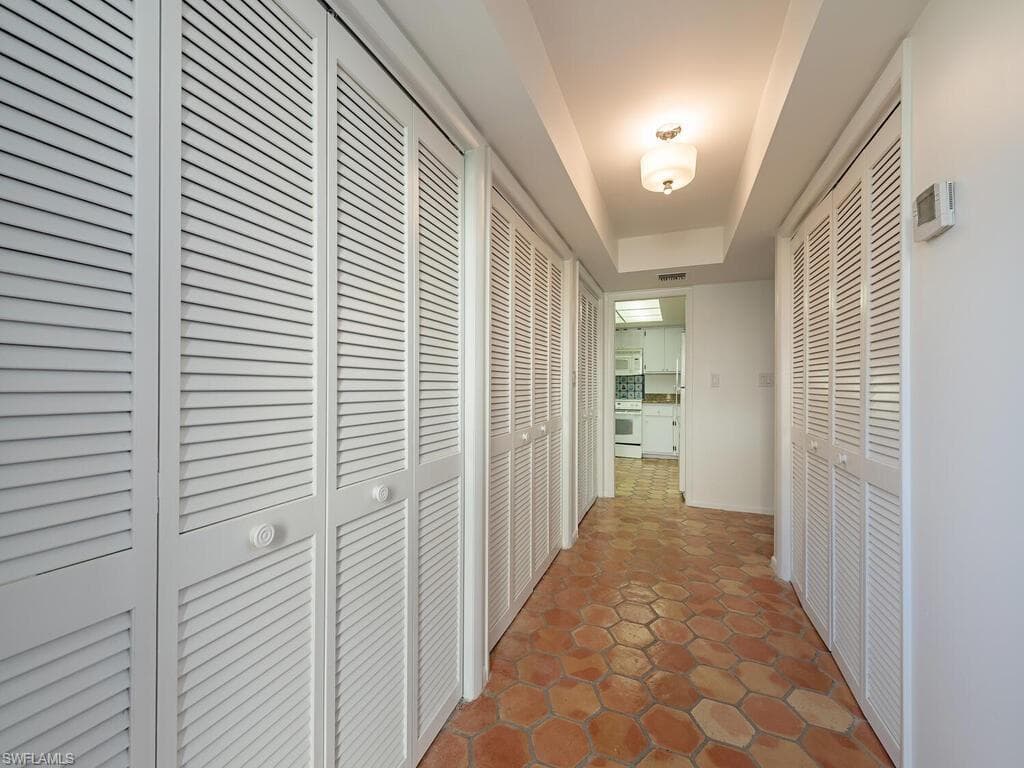 1940a Bald Eagle Dr, Naples, FL 34105-3
