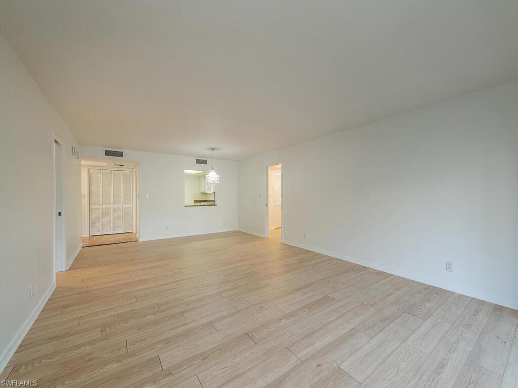 1940a Bald Eagle Dr, Naples, FL 34105-4