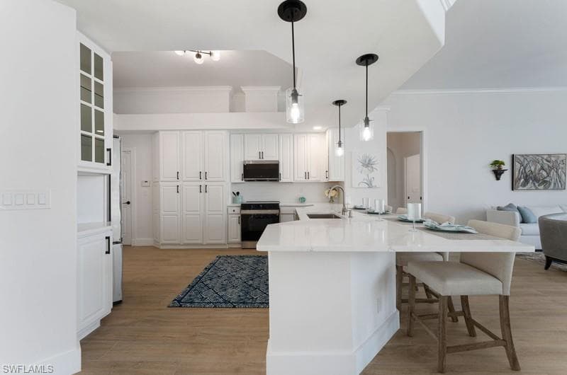 836 Saturn Ct, Marco Island, FL 34145-26