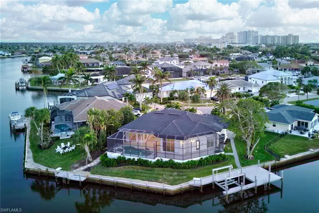 836 Saturn Ct, Marco Island, FL 34145-2