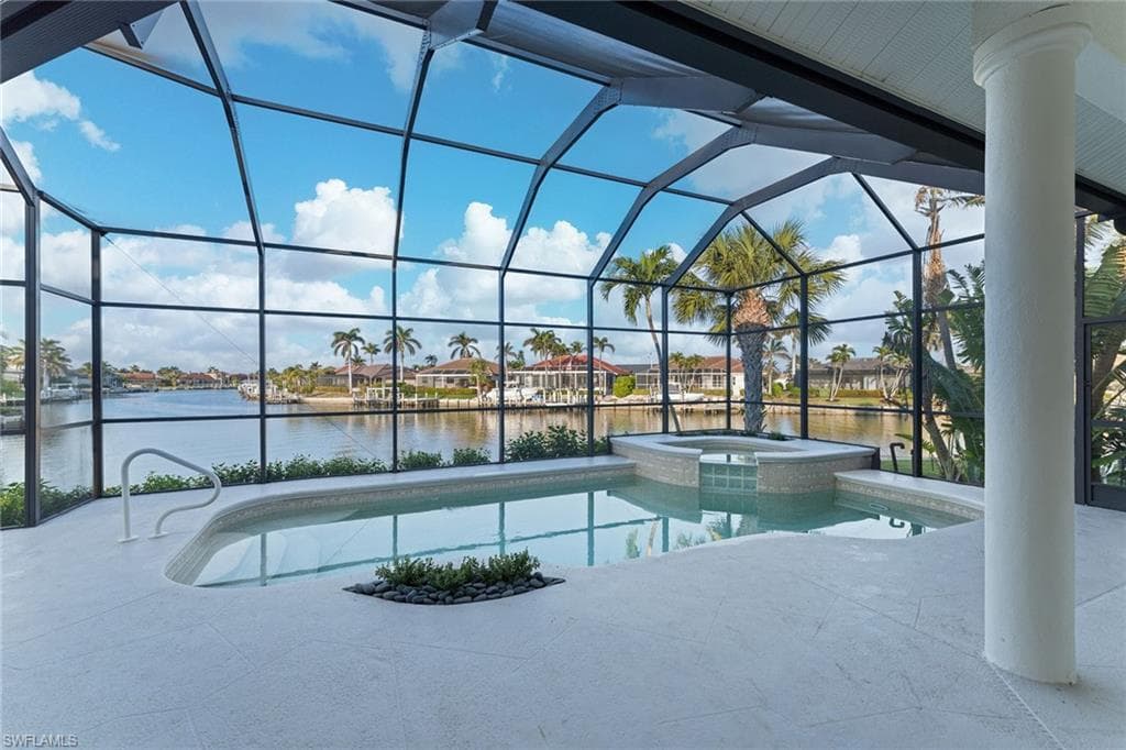 836 Saturn Ct, Marco Island, FL 34145-4