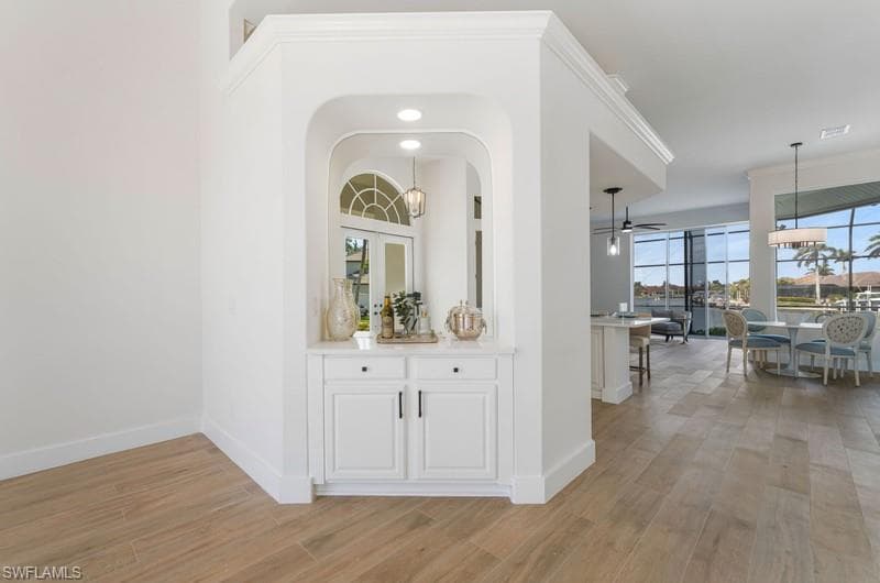836 Saturn Ct, Marco Island, FL 34145-7