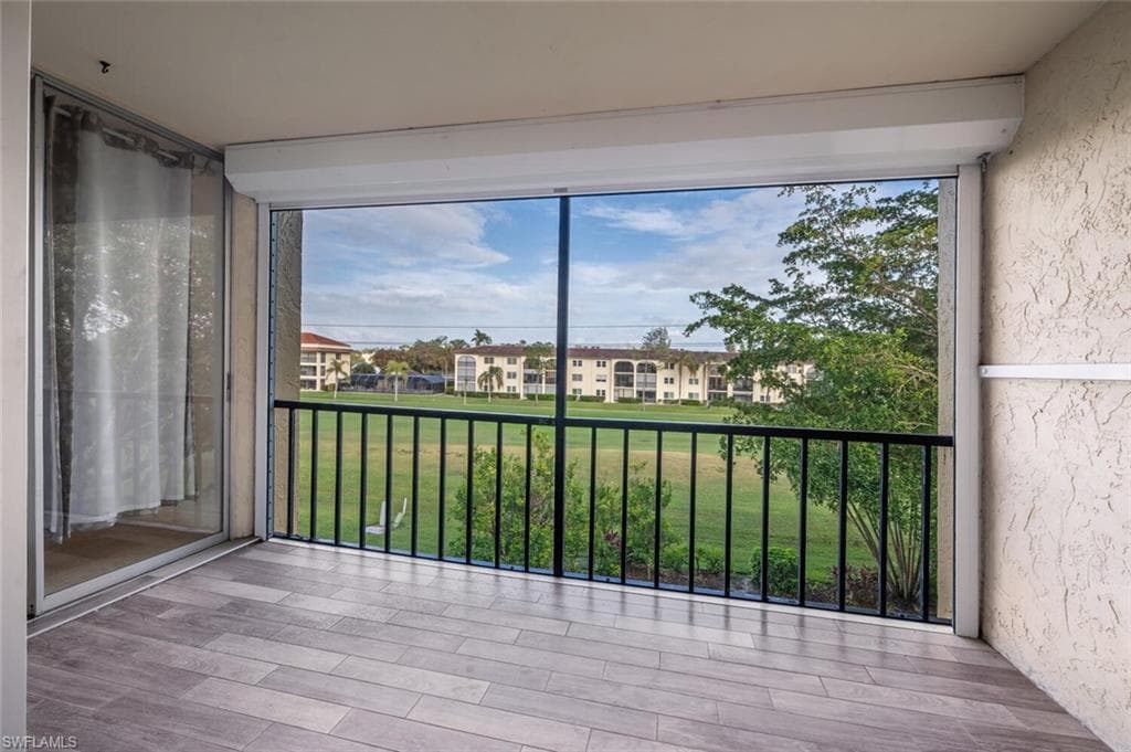 1087 Forest Lakes Dr 1-306, Naples, FL 34105-22