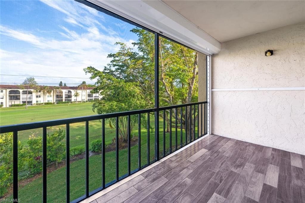 1087 Forest Lakes Dr 1-306, Naples, FL 34105-23