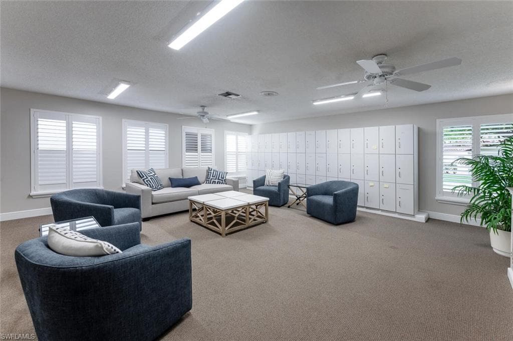 1087 Forest Lakes Dr 1-306, Naples, FL 34105-39