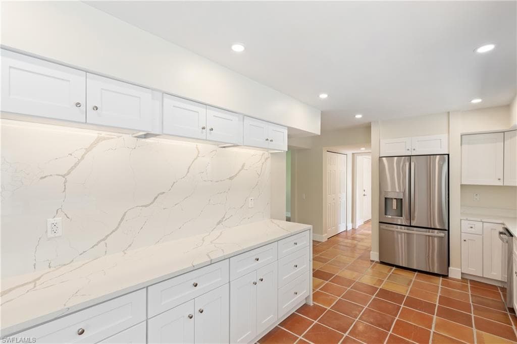 8531 Yorkshire Ln, Fort Myers, FL 33919-15