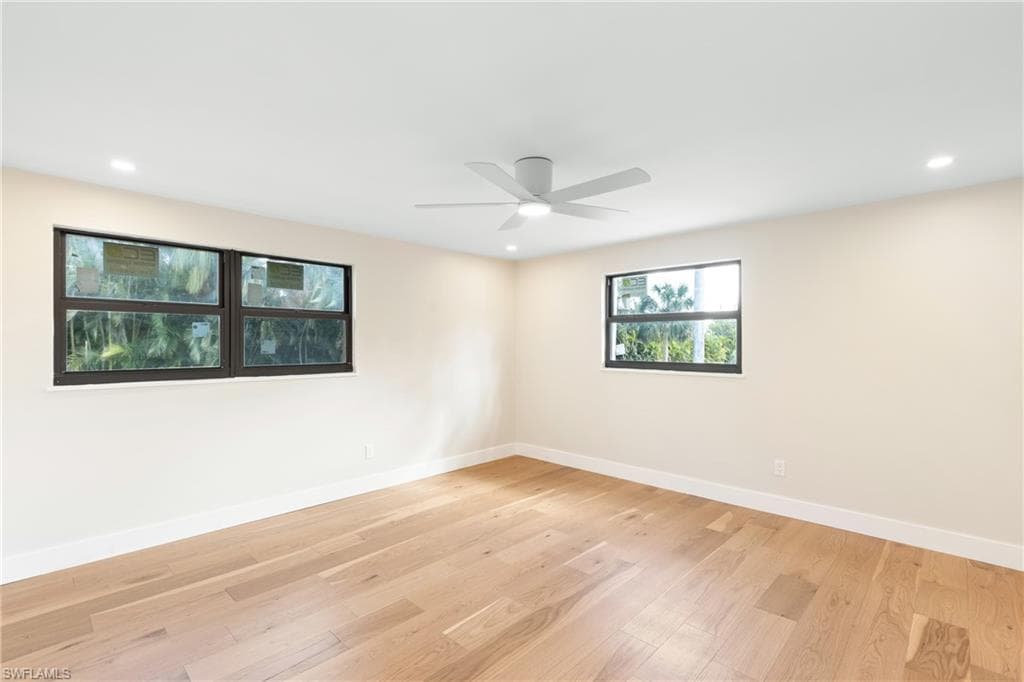 8531 Yorkshire Ln, Fort Myers, FL 33919-23