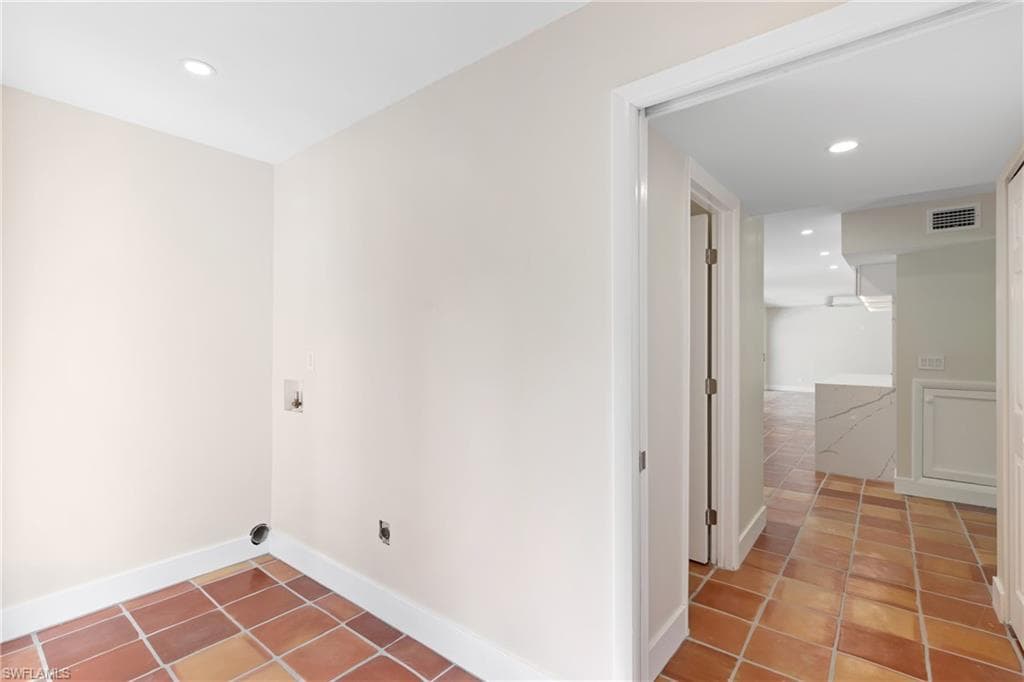 8531 Yorkshire Ln, Fort Myers, FL 33919-31