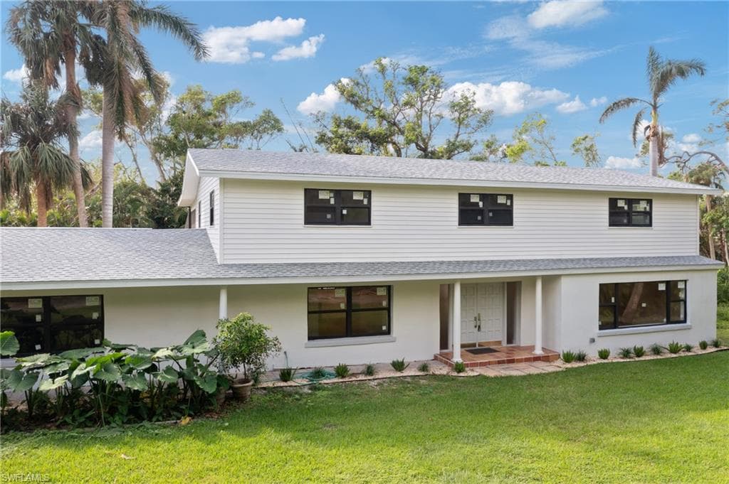 8531 Yorkshire Ln, Fort Myers, FL 33919-4