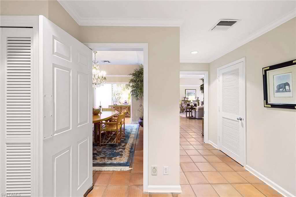 3323 Gin Ln, Naples, FL 34102-17