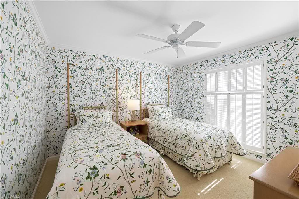 3323 Gin Ln, Naples, FL 34102-22