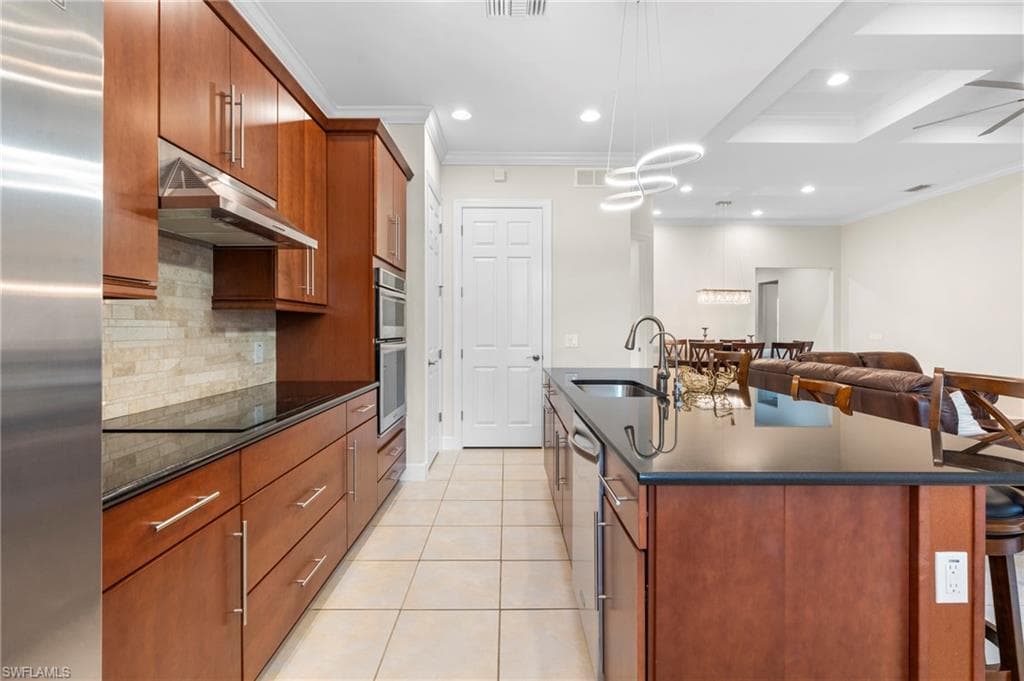 9328 Fieldstone Ln, Naples, FL 34120-10