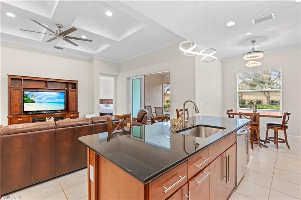 9328 Fieldstone Ln, Naples, FL 34120-11