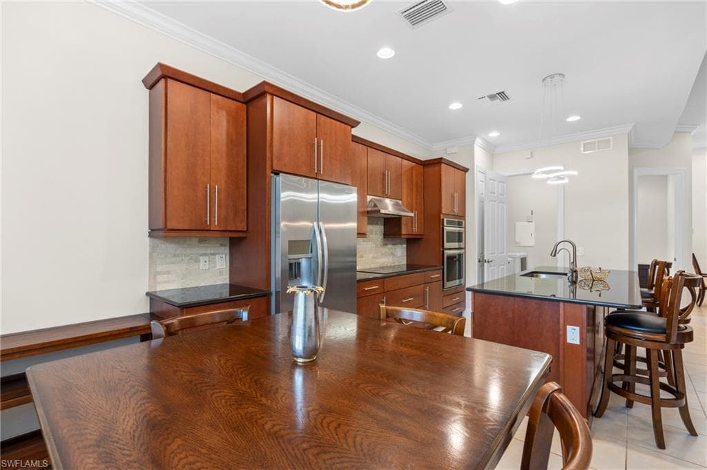 9328 Fieldstone Ln, Naples, FL 34120-12