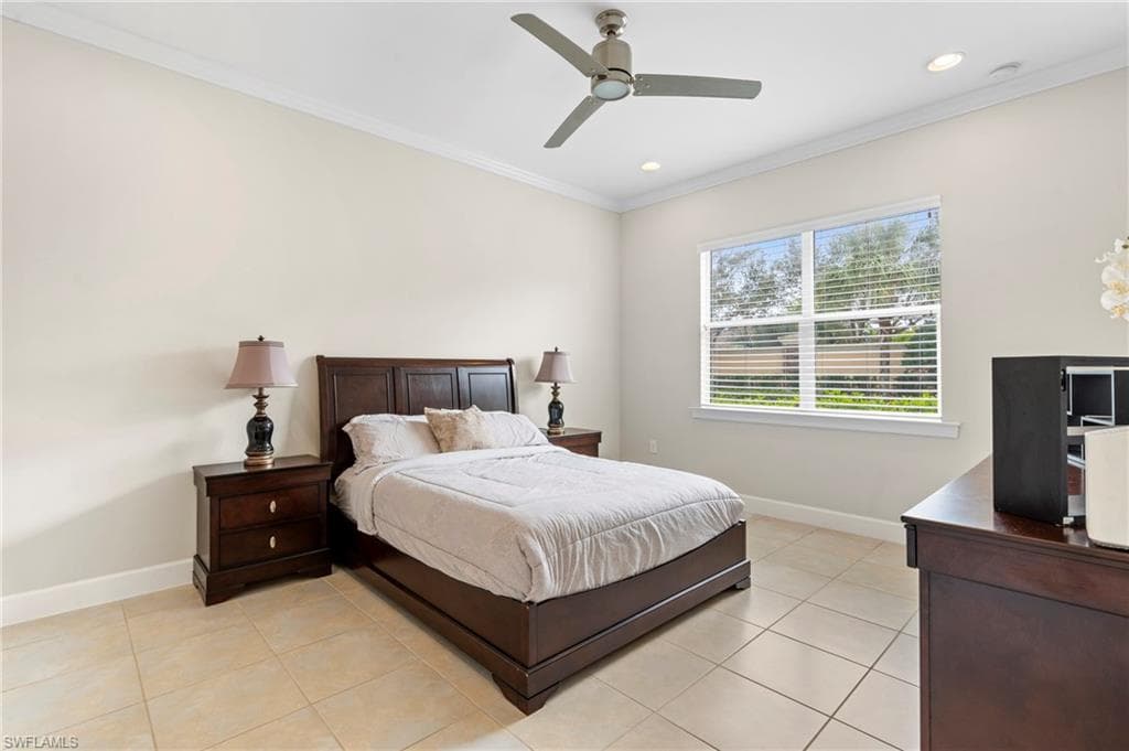 9328 Fieldstone Ln, Naples, FL 34120-19