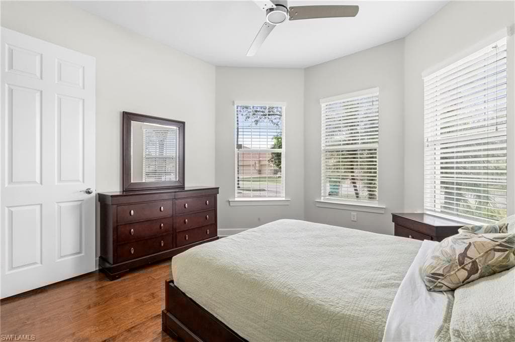 9328 Fieldstone Ln, Naples, FL 34120-20