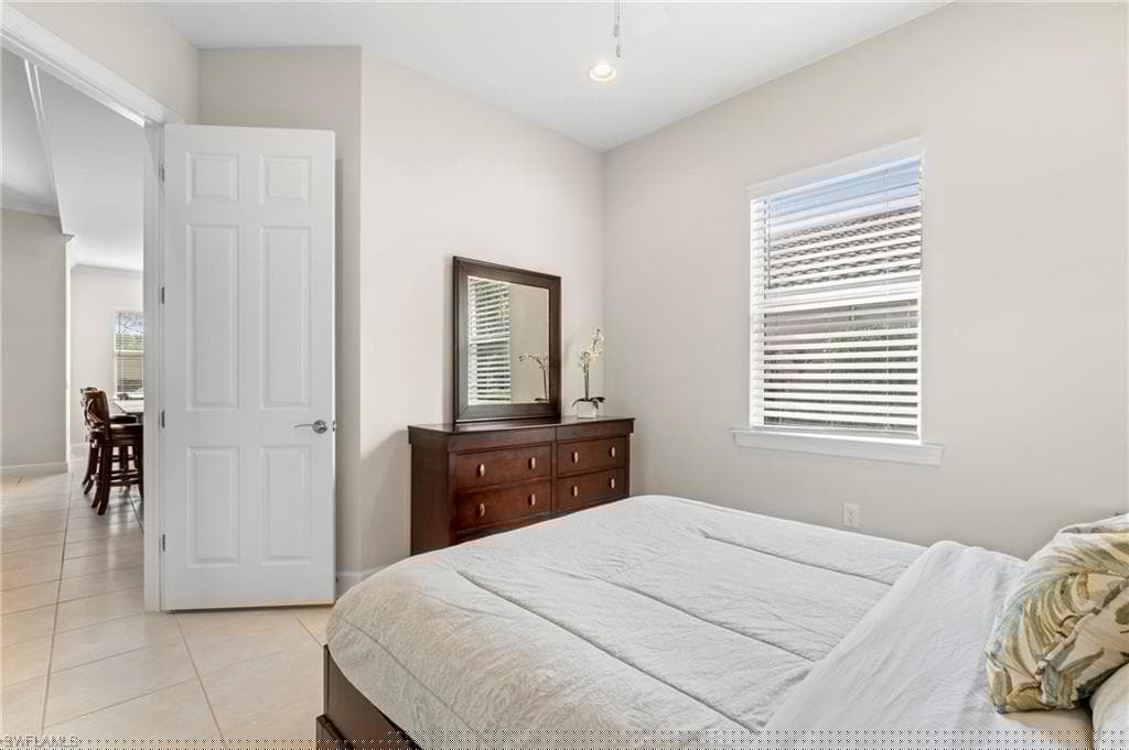 9328 Fieldstone Ln, Naples, FL 34120-23