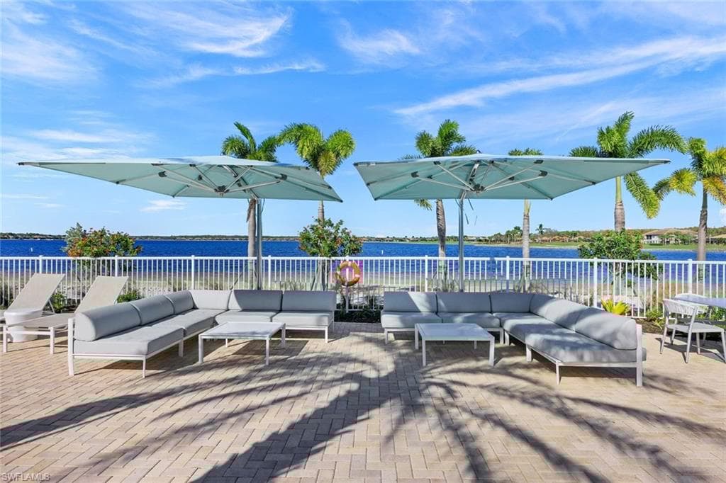9328 Fieldstone Ln, Naples, FL 34120-34