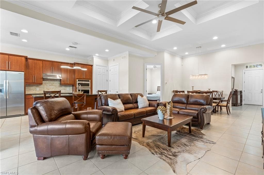 9328 Fieldstone Ln, Naples, FL 34120-5