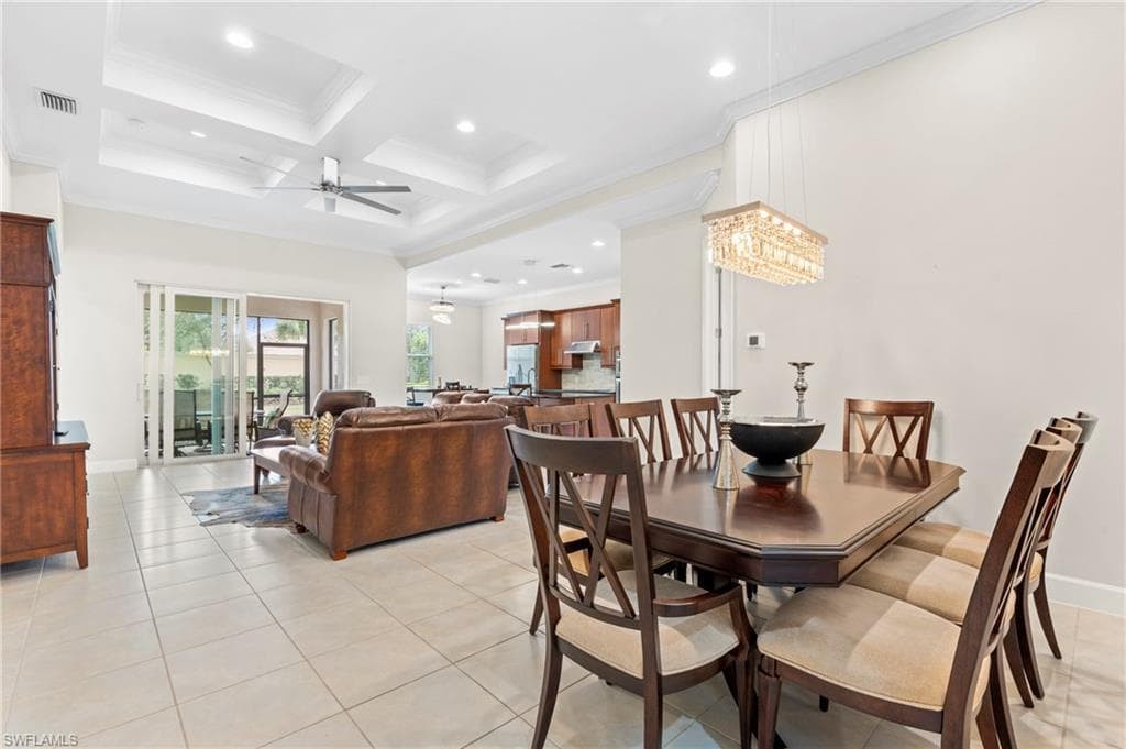 9328 Fieldstone Ln, Naples, FL 34120-7