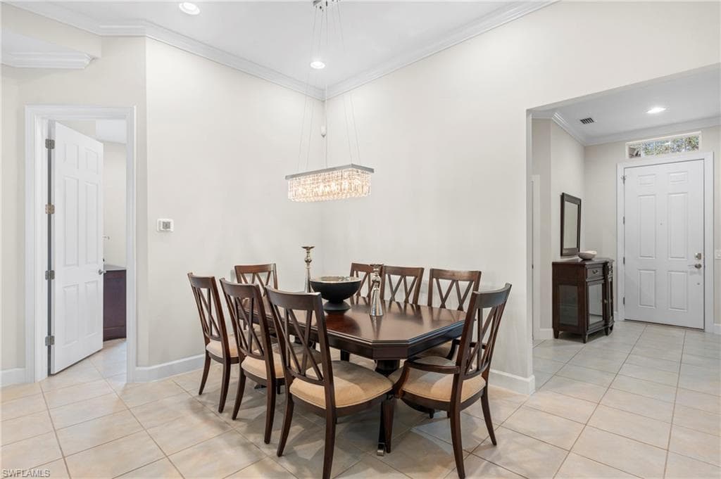 9328 Fieldstone Ln, Naples, FL 34120-8