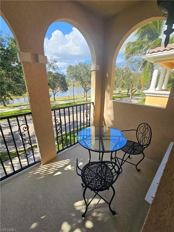 8124 Josefa Way, Naples, FL 34114-20