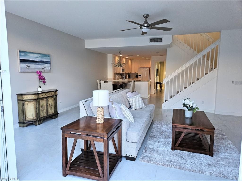 8124 Josefa Way, Naples, FL 34114-2
