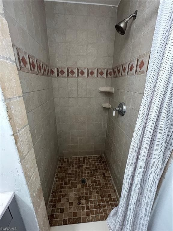 281 Benson St E, Naples, FL 34113-14