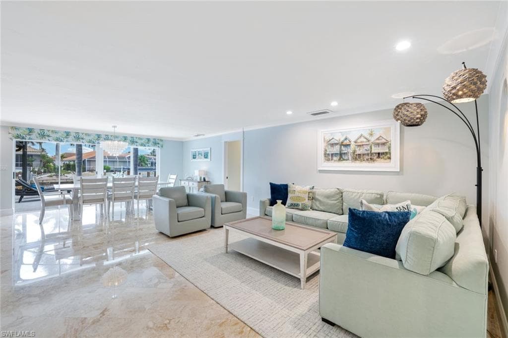 418 Tarpon Ct, Marco Island, FL 34145-11