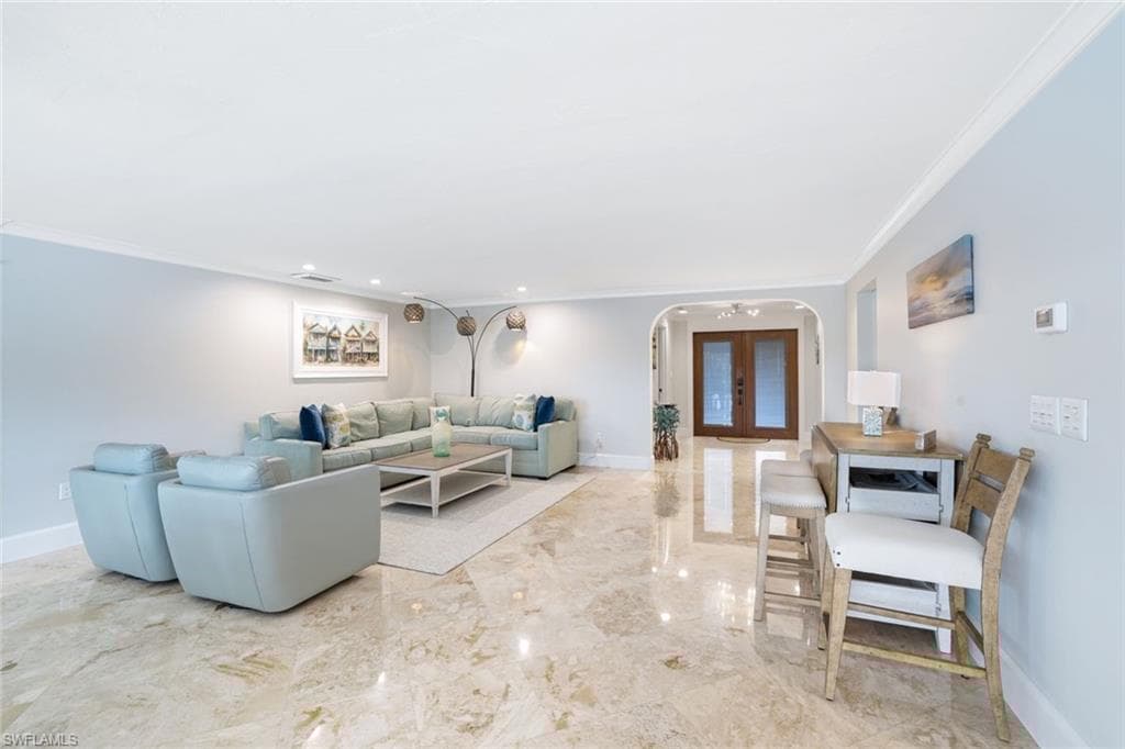 418 Tarpon Ct, Marco Island, FL 34145-12