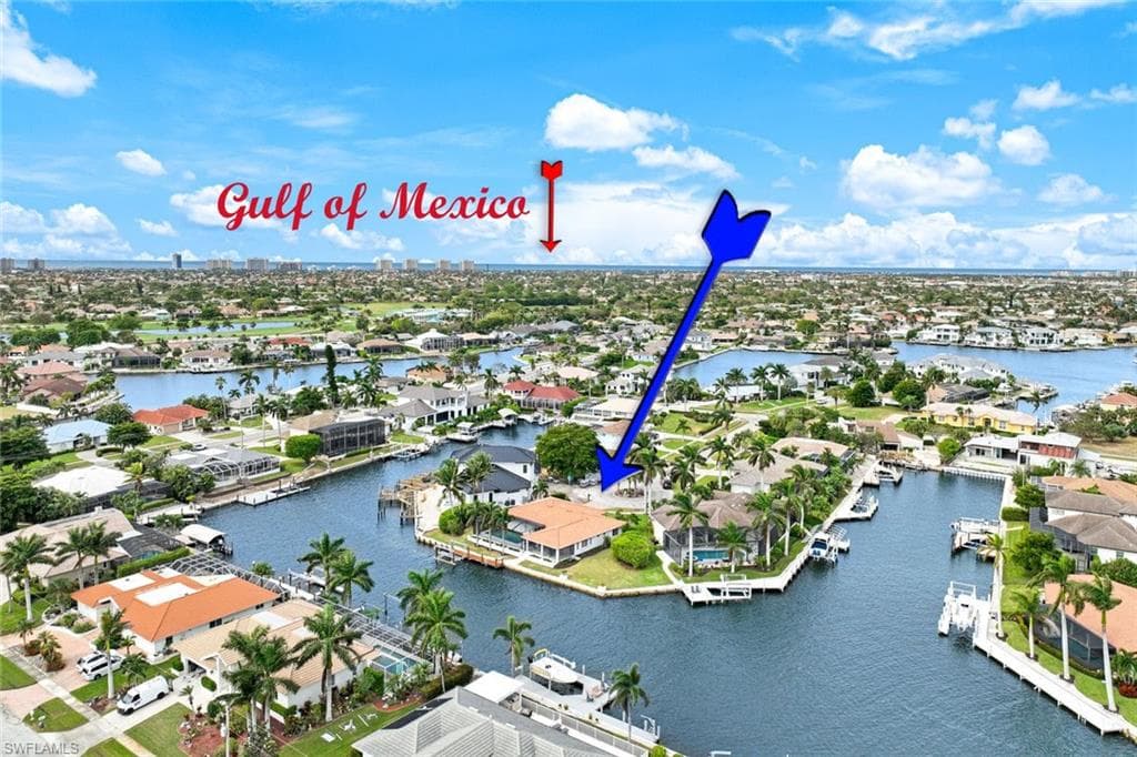 418 Tarpon Ct, Marco Island, FL 34145-2