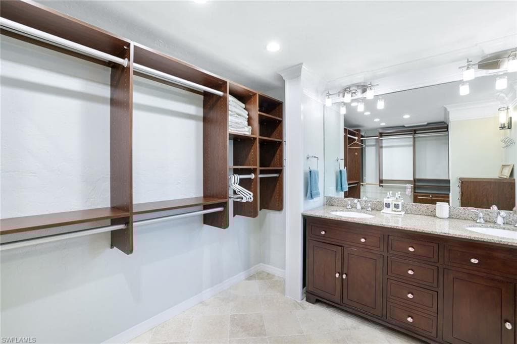 418 Tarpon Ct, Marco Island, FL 34145-29