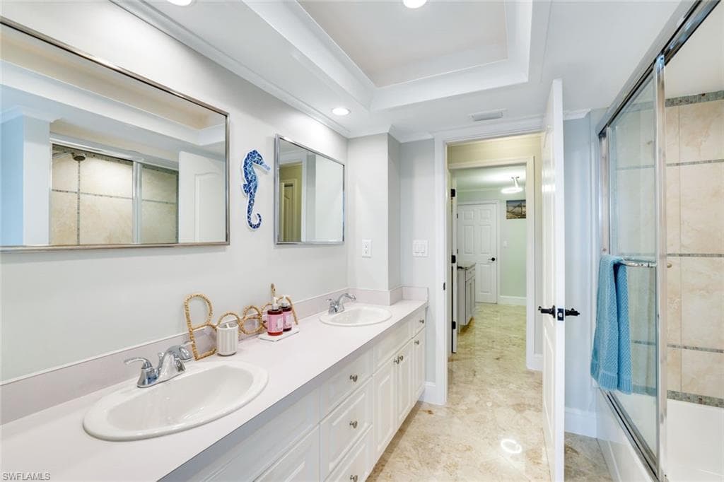 418 Tarpon Ct, Marco Island, FL 34145-32