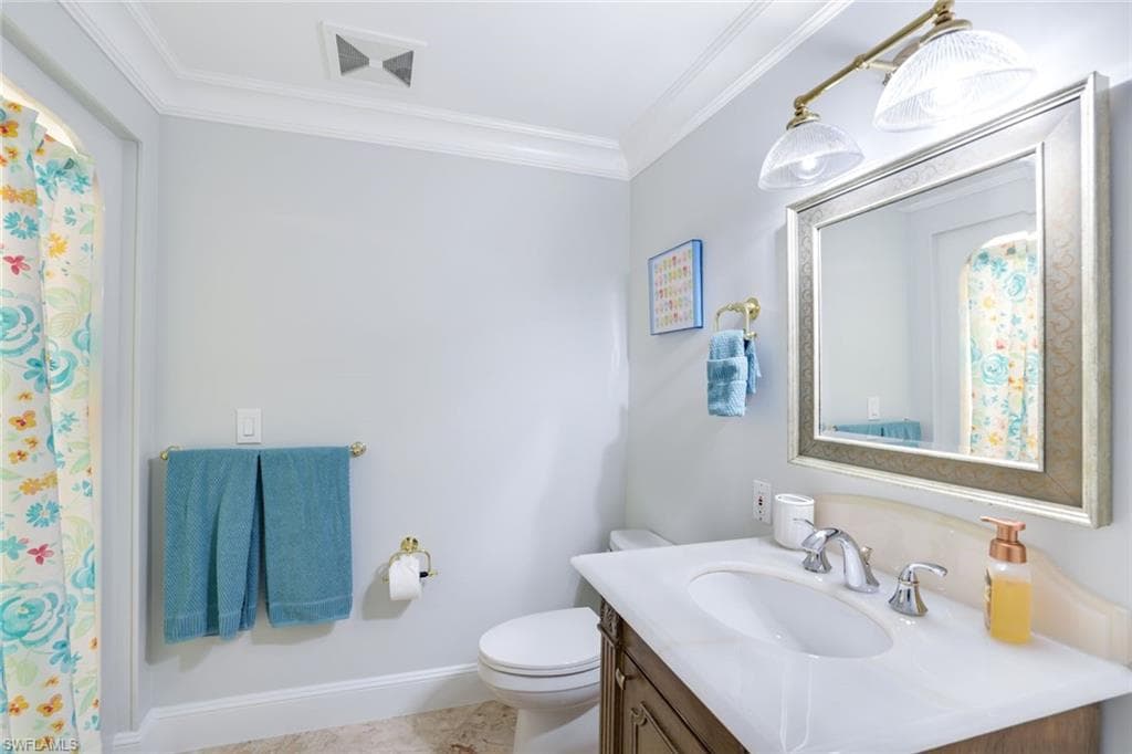 418 Tarpon Ct, Marco Island, FL 34145-36