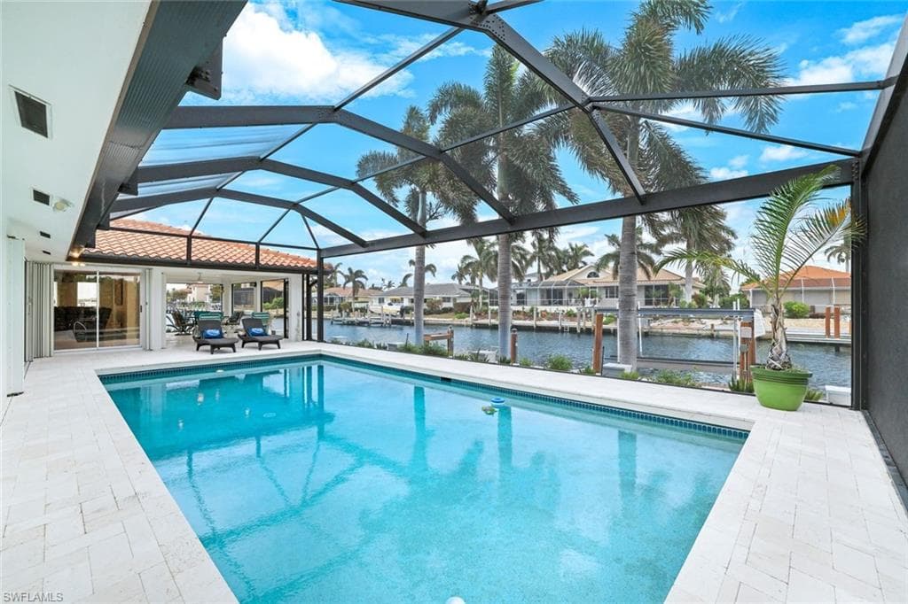 418 Tarpon Ct, Marco Island, FL 34145-37