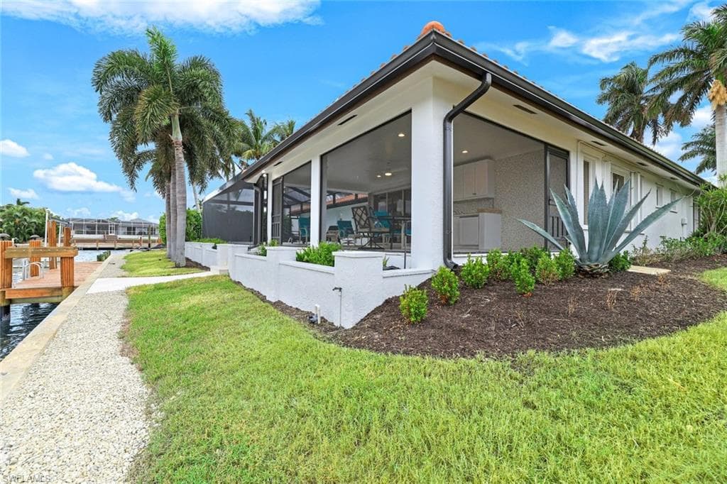 418 Tarpon Ct, Marco Island, FL 34145-43