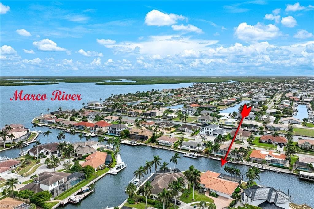 418 Tarpon Ct, Marco Island, FL 34145-5