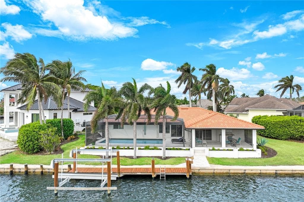 418 Tarpon Ct, Marco Island, FL 34145-8