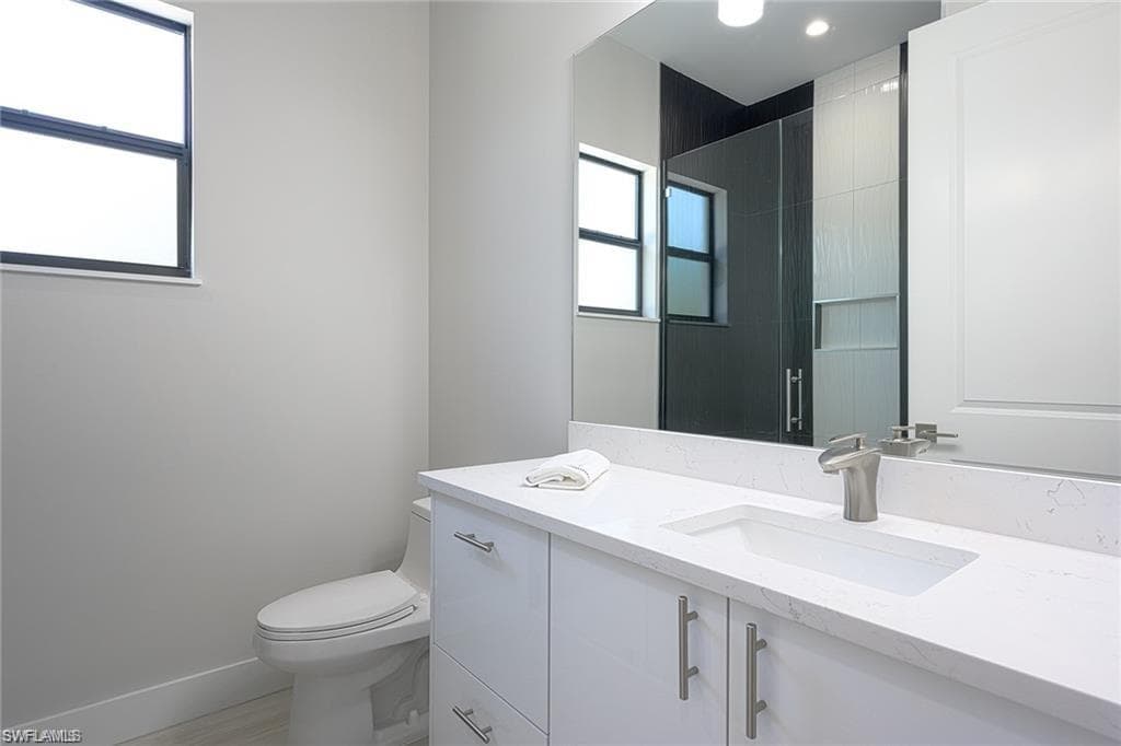407 24th Ave NW, Naples, FL 34120-11