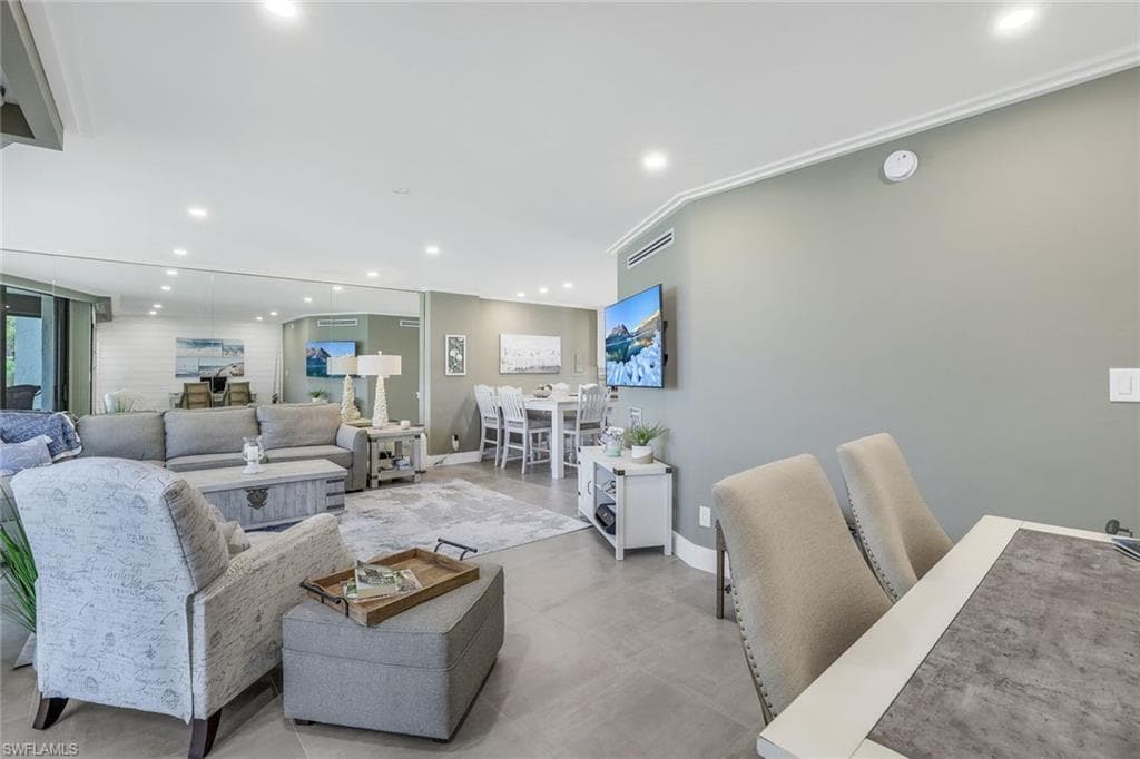 1085 Bald Eagle Dr E 303, Marco Island, FL 34145-17