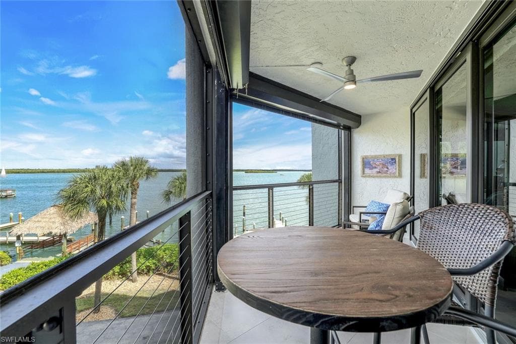 1085 Bald Eagle Dr E 303, Marco Island, FL 34145-18
