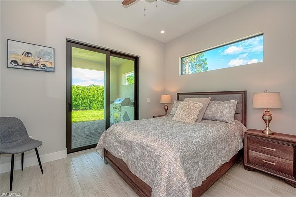 961-2 22nd St SE, Naples, FL 34117-10