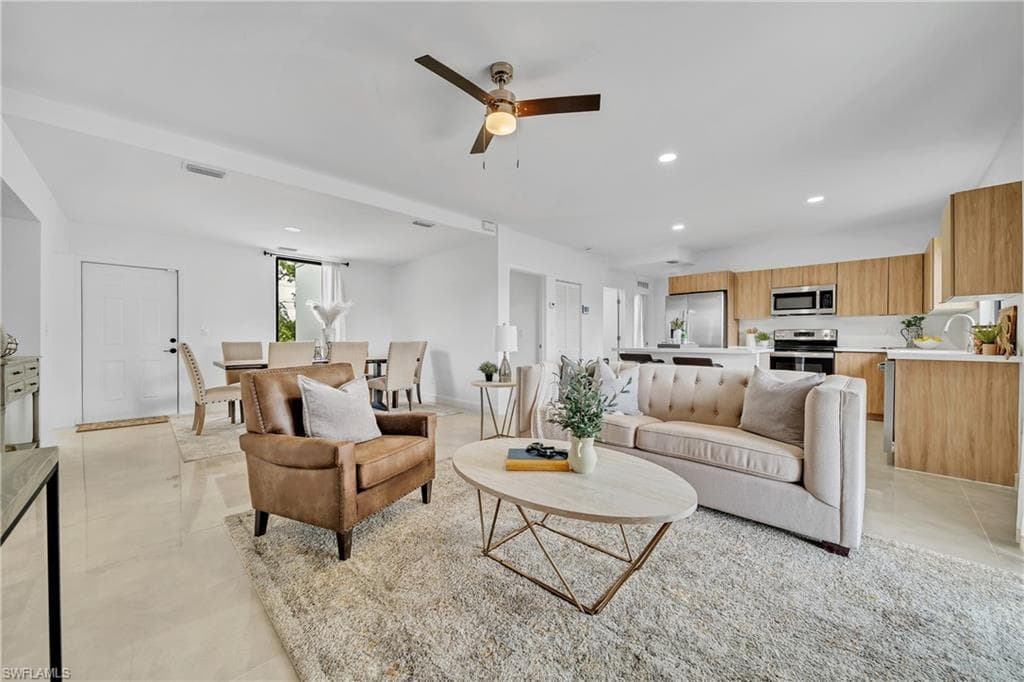809 Bell Blvd, Lehigh Acres, FL 33974-4