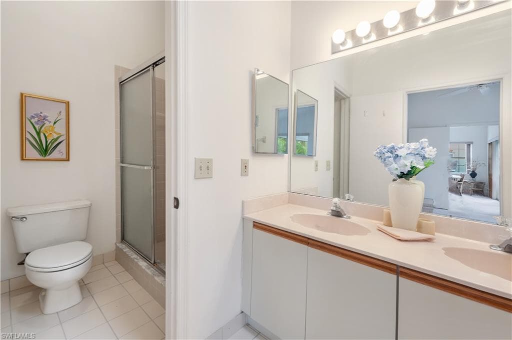 2141 Tama Cir 202, Naples, FL 34112-23