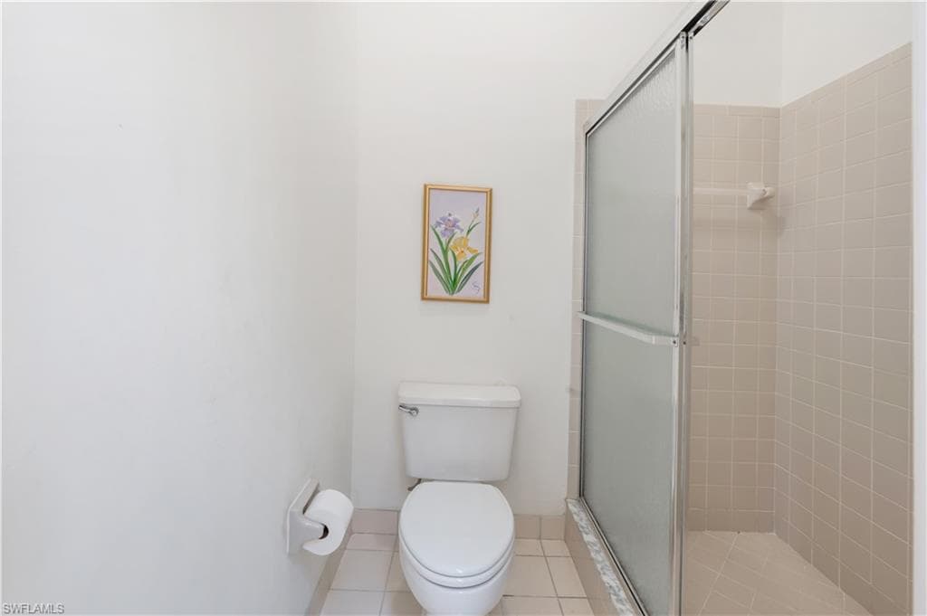 2141 Tama Cir 202, Naples, FL 34112-24
