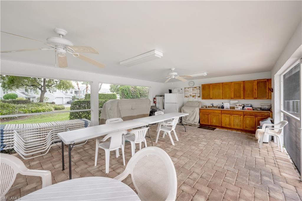 2141 Tama Cir 202, Naples, FL 34112-37