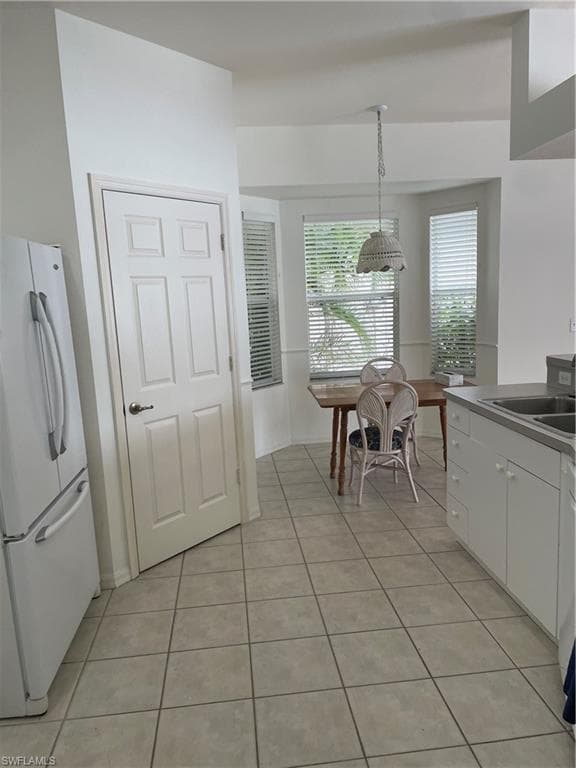 592 Crossfield Cir, Naples, FL 34104-13