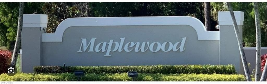 592 Crossfield Cir, Naples, FL 34104-23