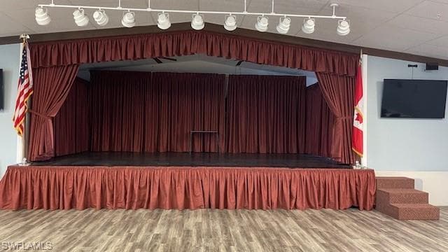 457 Rainbow Dr, North Fort Myers, FL 33903-29